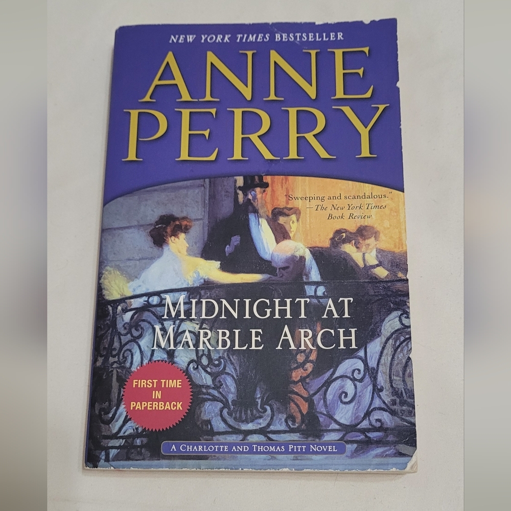 ⭐️💲2️⃣ Anne Perry "Midnight at Marble Arch" Paperback Novel Crime Mystery Novel